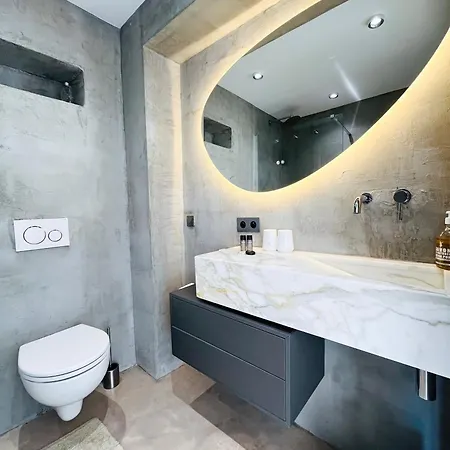 Daire Gullaumont 2 Superb Rooftop With Seafront Terrace Antibes