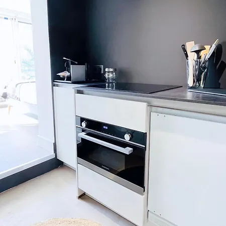 Gullaumont 2 Superb Rooftop With Seafront Terrace Daire Antibes
