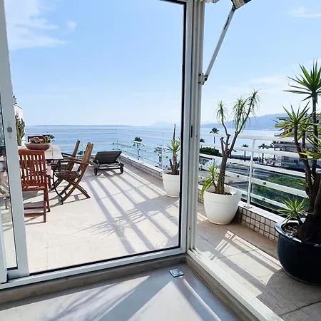 Gullaumont 2 Superb Rooftop With Seafront Terrace Apartment Antibes