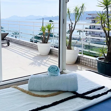 Gullaumont 2 Superb Rooftop With Seafront Terrace Daire *