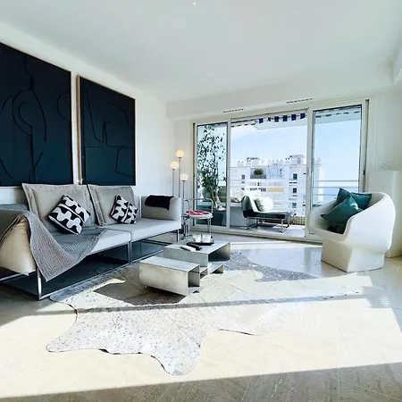 Daire Gullaumont 2 Superb Rooftop With Seafront Terrace Antibes